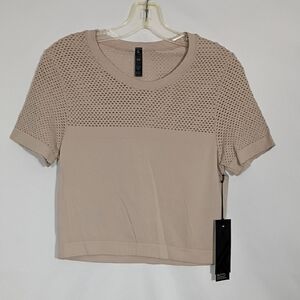 NWT Kyodan Bamboo Moisture Wicking Seamless Short Sleeve Shirt Women's Size Med